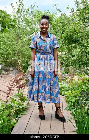 East Molesey, Surrey, Großbritannien. Juli 2021, Angellica Bell, Pressevorschau. Die Show kehrt zurück, nachdem sie letztes Jahr wegen Coronavirus-Sperren, RHS Hampton Court Palace Garden Festival, Hampton Court, Surrey Credit: michael melia/Alamy Live News abgesagt wurde Stockfoto