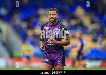 Kruise Leeming (9) von Leeds Rhinos während des Spiels in, am 7/5/2021. (Foto von Mark Cosgrove/News Images/Sipa USA) Quelle: SIPA USA/Alamy Live News Stockfoto