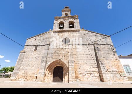 Kirche Saint Esteban in Quintana del Puente Stadt in der Provinz Palencia, Kastilien und Leon, Spanien Stockfoto