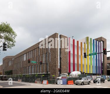 Parkstruktur im Illinois Freimaurerkrankenhaus, entworfen von der Smith Group Stockfoto