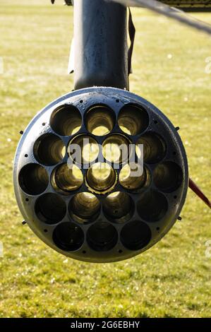 Neunzehn runde Rocker auf einem Westland WAH-64 Longbow Apache-Angriffshubschrauber des British Army Air Corps. Tank Killer. Waffensystem Stockfoto