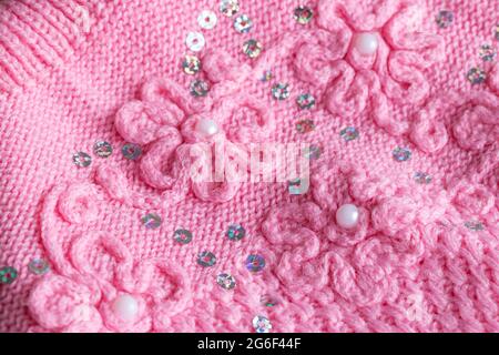 Handgefertigter Strickpullover Pink Warm, Makro Stockfoto