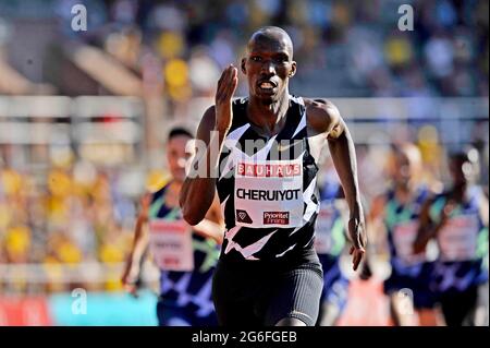 Timothy Cheruiyot (KEN) gewinnt die 1.500m in 3:32.30 im Bauhaus Galan im Olympiastadion, Sonntag, 4. Juli 2021, in Stockholm, Schweden. (Jiro Mochizuki Stockfoto