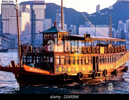 Noble House Touristenschrott, Victoria Harbour, Hongkong, SAR, China Stockfoto