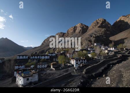 Key Village in der Nähe von Kye Gompa oder Key Monsatery das größte und älteste Kloster in der Nähe des Spiti River, Himachal Pradesh, Indien. Stockfoto