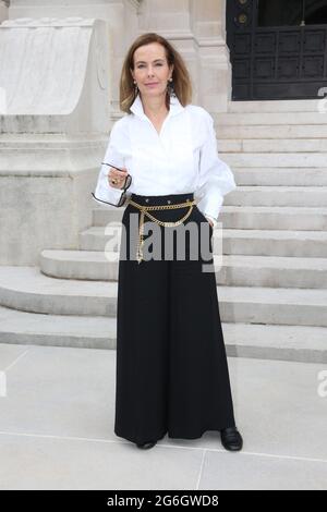 Paris, Frankreich. Juli 2021. Carole Bouquet während der Chanel Haute Couture Fashion Show im Rahmen der Paris Fashion Week Herbst/Winter 2021-2022 am 6. Juli 2020 in Paris, Frankreich. Foto von Jerome Domine/ ABACAPRESS.COM Quelle: Abaca Press/Alamy Live News Stockfoto