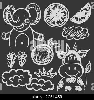 Niedliche kindliche Zeichnung weiße Kreide auf Tafel. Pastellkreide oder Bleistift lustige Doodle Stil Vektor. Elefant, Kuh, Orangen, Wolken Stock Vektor