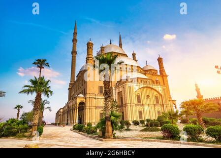 Mohamed Ali Moschee in der Zitadelle von Kairo bei Sonnenaufgang Stockfoto