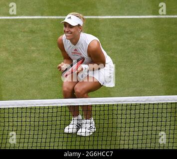 London, Gbr. Juli 2021. London Wimbledon Championships Day 8 03/07/2021 Angelique Kerber (GER) gewinnt das Viertelfinale. Quelle: Roger Parker/Alamy Live News Stockfoto