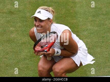 London, Gbr. Juli 2021. London Wimbledon Championships Day 8 03/07/2021 Angelique Kerber (GER) gewinnt das Viertelfinale. Quelle: Roger Parker/Alamy Live News Stockfoto