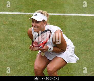 London, Gbr. Juli 2021. London Wimbledon Championships Day 8 03/07/2021 Angelique Kerber (GER) gewinnt das Viertelfinale. Quelle: Roger Parker/Alamy Live News Stockfoto