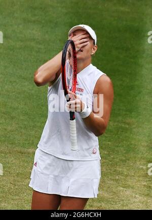 London, Gbr. Juli 2021. London Wimbledon Championships Day 8 03/07/2021 Angelique Kerber (GER) gewinnt das Viertelfinale. Quelle: Roger Parker/Alamy Live News Stockfoto