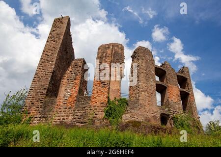 Burgruine Ramburg bei Ramberg im Pfälzerwald, Deutschland Stockfoto