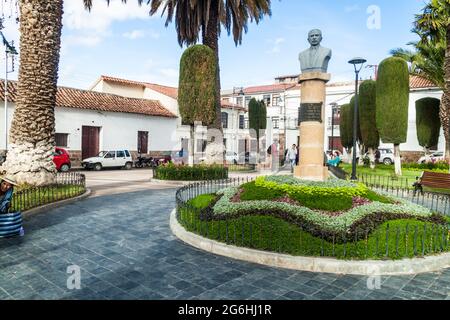 SUCRE, BOLIVIEN - 21. APRIL 2015: Joaquin Gantier Valda Denkmal in Sucre, der Hauptstadt Boliviens. Stockfoto