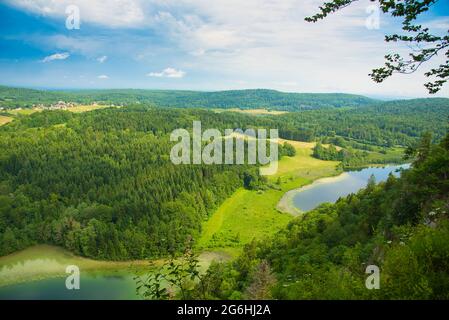 Belvedere des quatres lacs mit Blick auf die Seen von Illay, Maclu in der französischen jura-Region Stockfoto