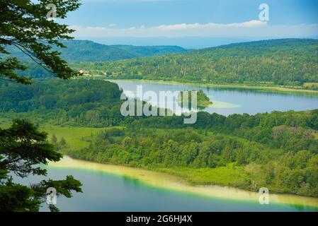 Belvedere des quatres lacs mit Blick auf die Seen von Illay, Maclu in der französischen jura-Region Stockfoto