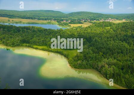 Belvedere des quatres lacs mit Blick auf die Seen von Illay, Maclu in der französischen jura-Region Stockfoto