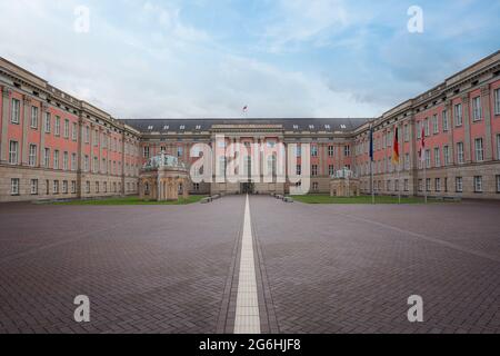 Stadtpalais Potsdam - Landtag Brandenburg - Sitz des landtags des Landes Brandenburg - Potsdam, Deutschland Stockfoto