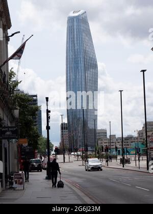 Eine Blackfriars Mixed Use-Entwicklung an der No. 1 Blackfriars Road in London. Auch bekannt als Vase oder Boomerang Stockfoto