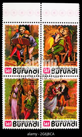 MOSKAU, RUSSLAND - 21. MÄRZ 2020: Vier in Burundi gedruckte Briefmarken aus der Märchen- und Fabelserie, um 1977 Stockfoto