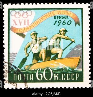 MOSKAU, RUSSLAND - 21. MÄRZ 2020: Briefmarke gedruckt in der Sowjetunion zeigt Kanusport, Olympische Sommerspiele 1960, Rom Serie, um 1960 Stockfoto