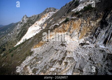 Cave di marmo a Carrara nelle Aloi Apuane Stockfoto