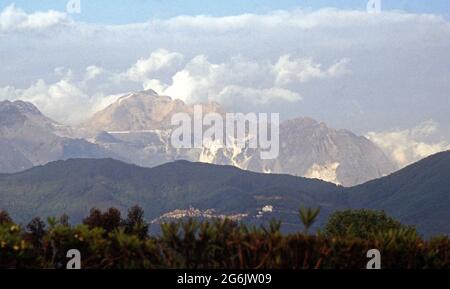 Cave di marmo a Carrara nelle Aloi Apuane Stockfoto