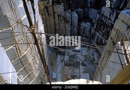 Cave di marmo a Carrara nelle Aloi Apuane Stockfoto