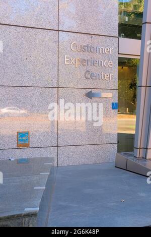 Adobe Customer Service Center im Almaden Tower, Adobe-Hauptsitz in San Jose, Kalifornien; Computersoftwareunternehmen im Silicon Valley. Stockfoto