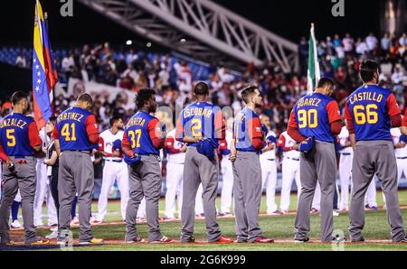 VENEZUELA: Carlos Gonzalez (5) y Victor Martinez (41), Odubel Herrera (37) Alcides Escobar (2), Ender Inciarte (11) , Suares (90), Jose Castillo (66), Francisco Rodriguez (57), Deolis Guerra (54), Previo al juego de Puerto Rico contra Venezuela, durante el World Baseballclassic en estadio Charros de Jalisco en Guadalajara, Jalisco, Mexiko. März 10, 2017. (Foto/Luis Gutierrez) Aspekte vor dem Spiel von Puerto Rico gegen Venezuela während des World Baseballclassic im Stadion Charros de Jalisco in Guadalajara, Jalisco, Mexiko. 10. März 2017. (Foto/Luis Gutierrez) Stockfoto