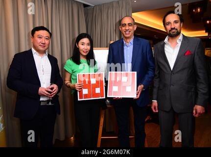 Mayfair Hotel, London, Großbritannien. 6. Juli 2021, britische Filmpremiere: Der chinesische Patriotische „1921“ feiert die Kommunistische Partei Chinas, Geburtstag „der chinesische Film „1921“ überblickt die Geschichte der Gründung der KPCh“ hat einen Eröffnungstag von 2 Millionen und übertrifft Hollywood-Veröffentlichungen wie „Cruella“, „A Quiet Place Part II“ und „Peter Rabbit“. Von Trinity Film im Mayfair Hotel, am 6. Juli 2021, London, Großbritannien. In der Premiere von 1921 hat Trinity Cine Asia mit der Global Blockchain Stock Exchange unterzeichnet, um die digitale Zukunft des Kinos zu sichern. Stockfoto