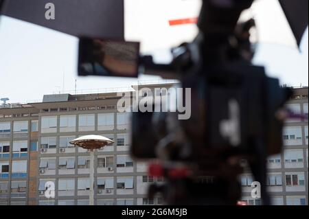 Rom, Italien. Juli 2021. 7. Juli 202: EINE allgemeine Ansicht der Poliklinik Agostino Gemelli in Rom, wo Papst Franziskus am Sonntag ins Krankenhaus eingeliefert wurde. Kredit: Unabhängige Fotoagentur/Alamy Live Nachrichten Stockfoto