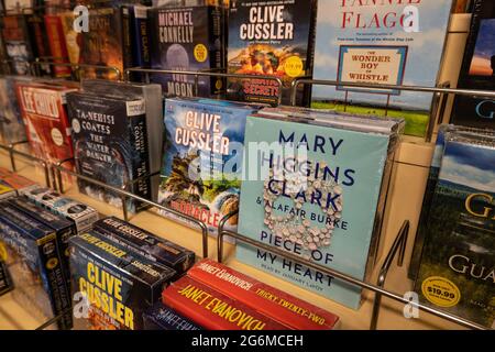 Hörbücher sind bei Barnes & Noble auf der Fifth Avenue in New York City, USA, erhältlich Stockfoto