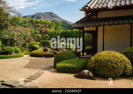 japanischer Zen und Steingarten. Takahashi, Raikyuji-Tempel, Garten, Präfektur Okayama . Stockfoto