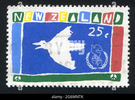 NEUSEELAND - UM 1986: Stempel gedruckt von Neuseeland, zeigt Dove, um 1986 Stockfoto