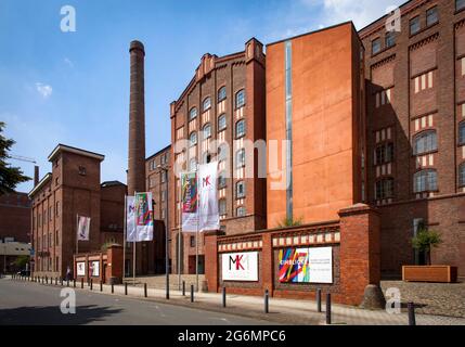 Das MKM Museum Kueppersmühle im Binnenhafen Duisburg, Nordrhein-Westfalen, Deutschland. Es handelt sich um ein ehemaliges Lagergebäude. Das MKM Museum Kueppers Stockfoto