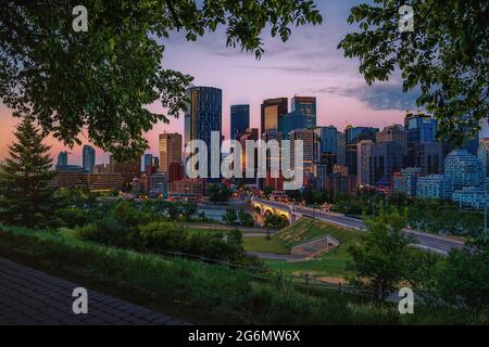 Sommeraufgang Über Der Calgary Skyline Stockfoto