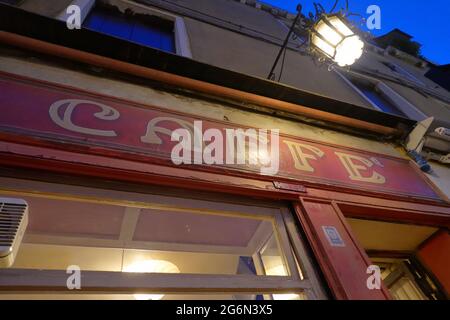 Venedig, Campo Santa Margherita, Caffe Rosso // Venedig, Campo Santa Margherita, Caffe Rosso Stockfoto