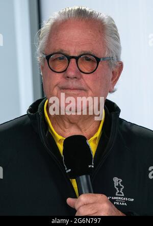 Bruno Troublé, französischer Segler und Leiter des Medienzentrums der 36. Challenger-Serie des America's Cup und des Prada Cup in Auckland, Neuseeland. Ehemaliger America's Cup, zweimaliger Olympioniken-Segler und erfahrener Seemann und Sprecher des America's Cup. Kredit: Rob Taggart/Alamy Stockfoto