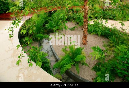 The Cancer Research UK's Legacy Garden beim Hampton Court Palace Garden Festival 2021 Stockfoto