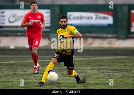 Aberystwyth, Großbritannien. Juli 2021. Artak Grigoryan vom FC Alashkert in Aktion. Connahs Quay gegen FC Alashkert in der ersten Qualifikationsrunde der UEFA Champions League am 7. Juli 2021 in der Park Avenue. Quelle: Lewis Mitchell/Alamy Live News Stockfoto