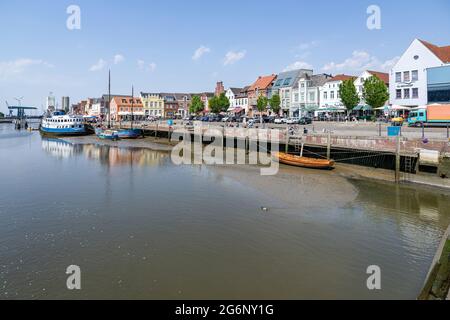 Ebbe im Hafen von Husum Stockfoto