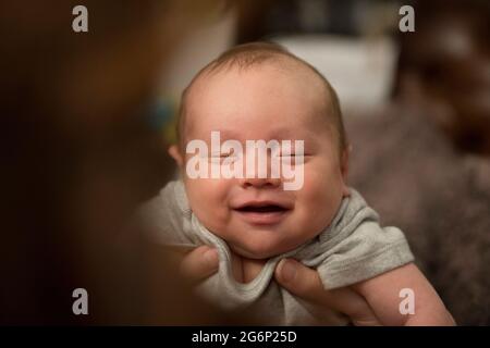 Ein Porträt eines einen Monat alten Babys Stockfoto