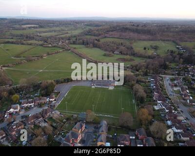 Luftaufnahme des Fußballclubs Horsham YMCA in Gorings Mead. Stockfoto