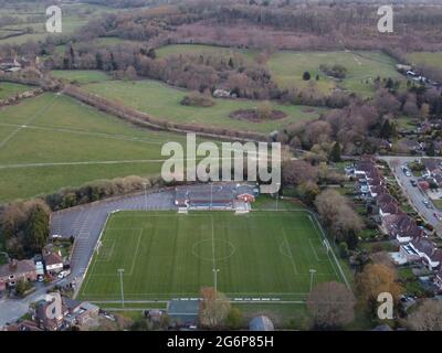 Luftaufnahme des Fußballclubs Horsham YMCA in Gorings Mead. Stockfoto