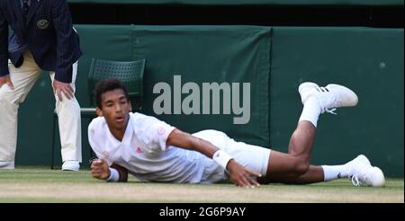 London, Gbr. Juli 2021. London Wimbledon Championships Day 9 07/07/2021 Felix Auger Aliassime(CAN) im Viertelfinale gegen Matteo Berrattini (ITA) Credit: Roger Parker/Alamy Live News Stockfoto