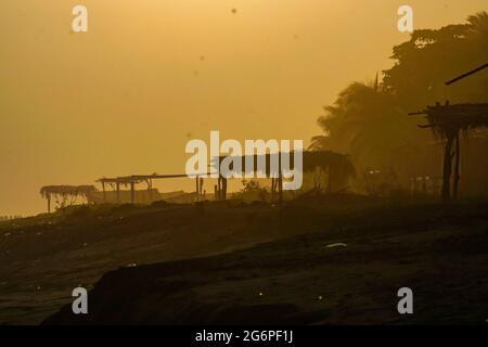 San Salvador, El Salvador. Juli 2021. Blick auf den Strand von San Marcelino bei Sonnenuntergang. Kredit: SOPA Images Limited/Alamy Live Nachrichten Stockfoto