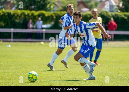 Nyborg, Dänemark. Juli 2021. Tarik Ibrahimagic (21) von ob, gesehen während eines Testmatches zwischen Odense Boldklub und Broendby IF im Nyborg Idraetspark in Nyborg. (Foto: Gonzales Photo/Alamy Live News Stockfoto