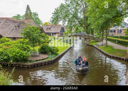 Schöne Sicht auf Giethoorn, Venedig im Norden, Niederlande Stockfoto