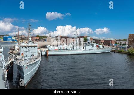 Kriegsschiffe im Deutschen Marinemuseum, Wilhelmshaven, Niedersachsen, Deutschland, Europa Stockfoto